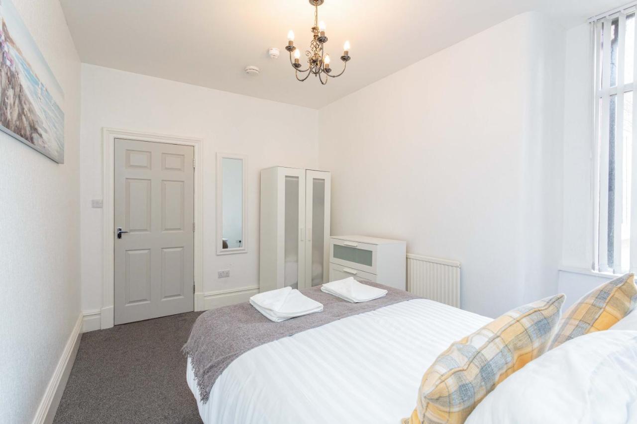 Cherry Property - Cherry Suite Blackpool Bagian luar foto