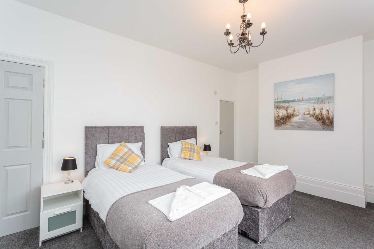 Cherry Property - Cherry Suite Blackpool Bagian luar foto
